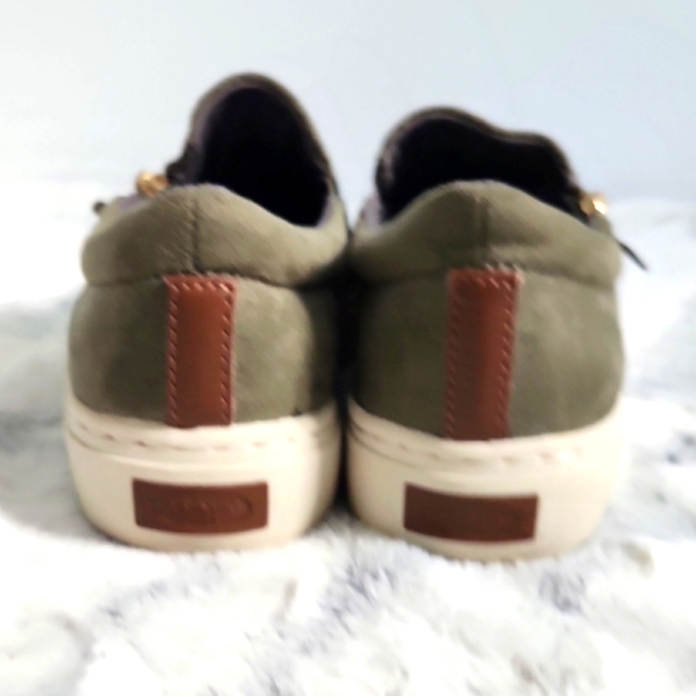 NWOB Dr. Scholl's Olive Green Perforated Loafers - Picture 7 of 8